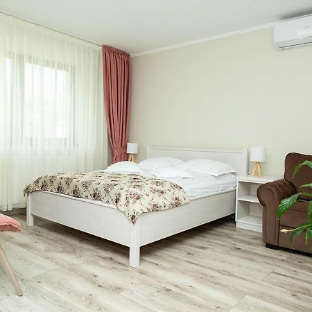 Pensiunea Casablanca Reghin Exterior foto