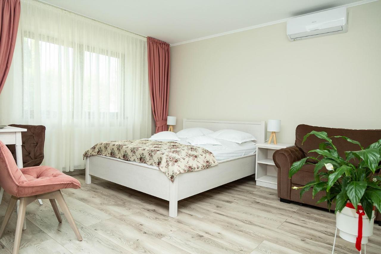 Pensiunea Casablanca Reghin Exterior foto