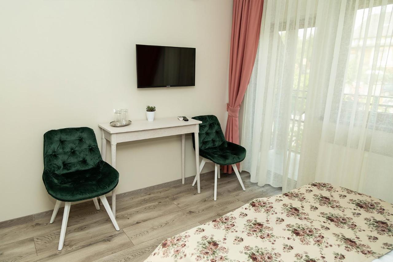 Pensiunea Casablanca Reghin Exterior foto