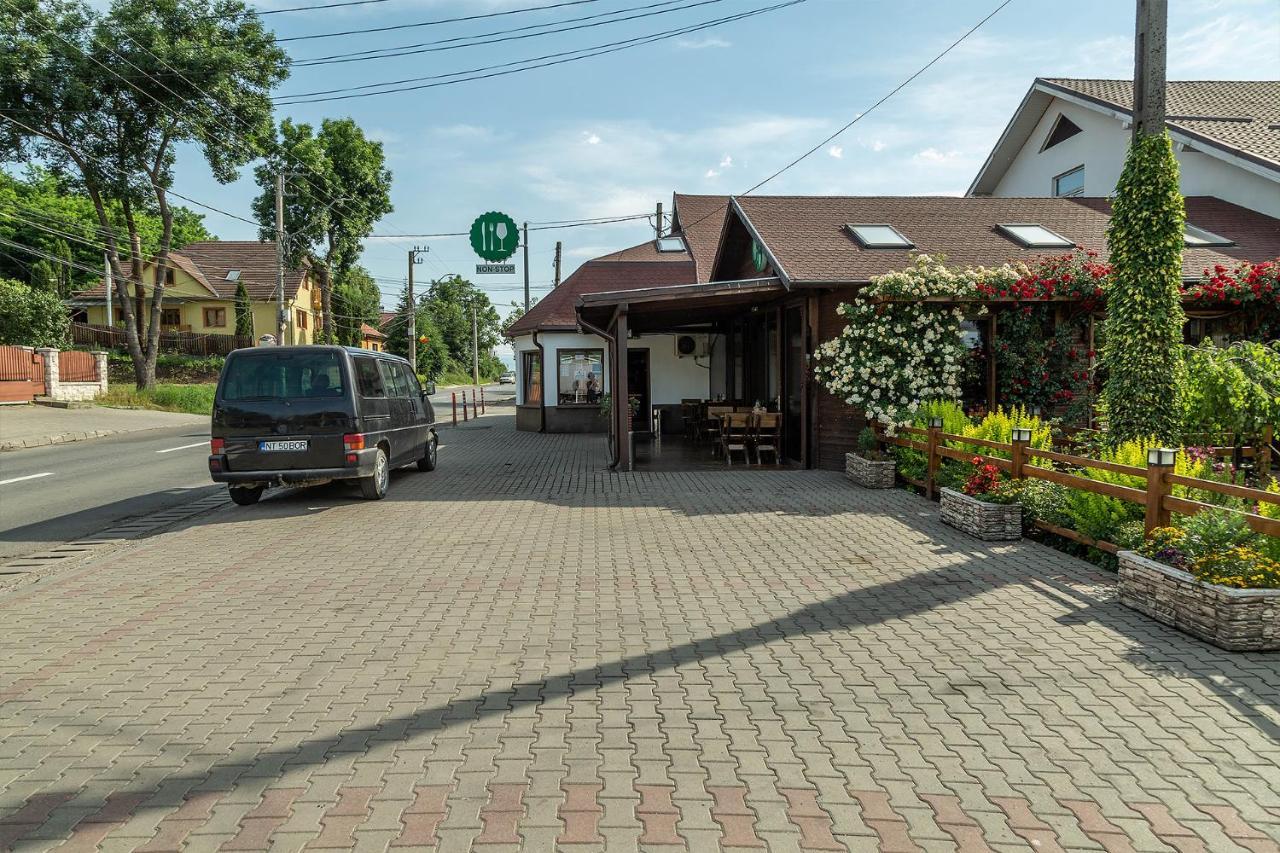 Pensiunea Casablanca Reghin Exterior foto